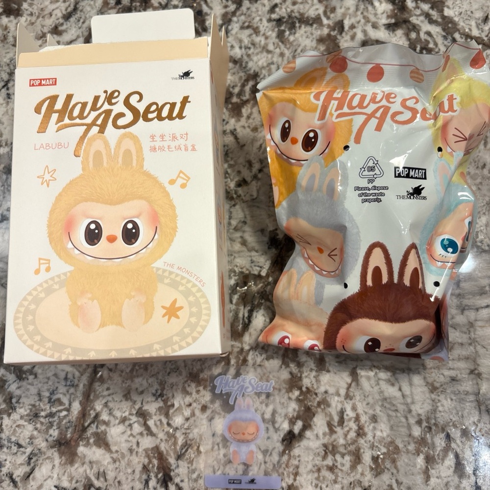 Labubu Have A Seat Zizi